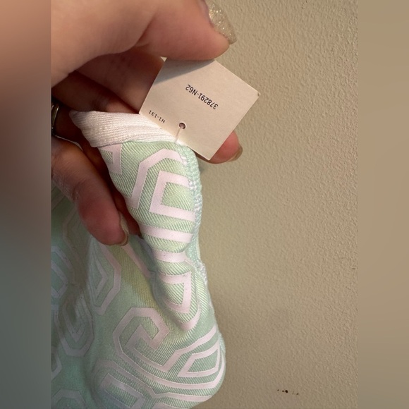 2/$15 NWT Victoria Secret Sport Bra - Picture 6 of 7